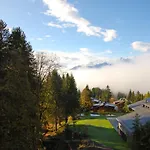 Mandarin 7 By Interhome